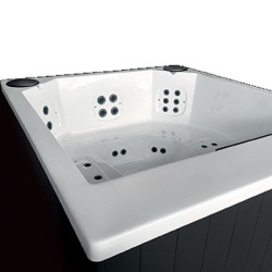 Спа бассейн Treesse Quarz Light 212